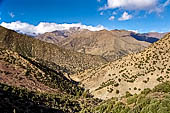Marocco meridionale - La strada per il passo del Tizi n'Test (2092 m), in viaggio verso Marrakech